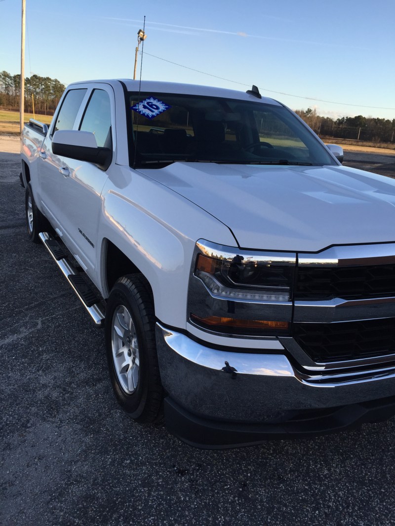 lumbertonautodetail211-042